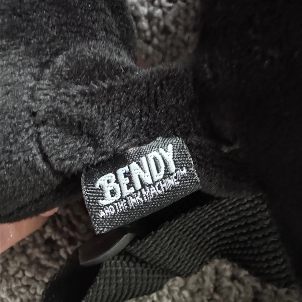 Bendy And The Ink Machine Plush Backpack Black/White - Picture 10 of 13